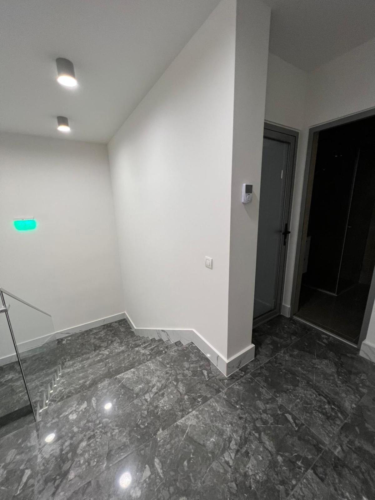 오라데아 Arcgroup Medical 아파트 외부 사진